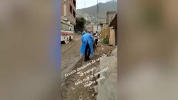 Lomito se emociona y agradece a enfermeras por vacunarlo