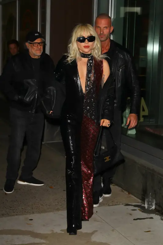 10-19-23-Leaving-Racket-NYC-in-NYC-001.w