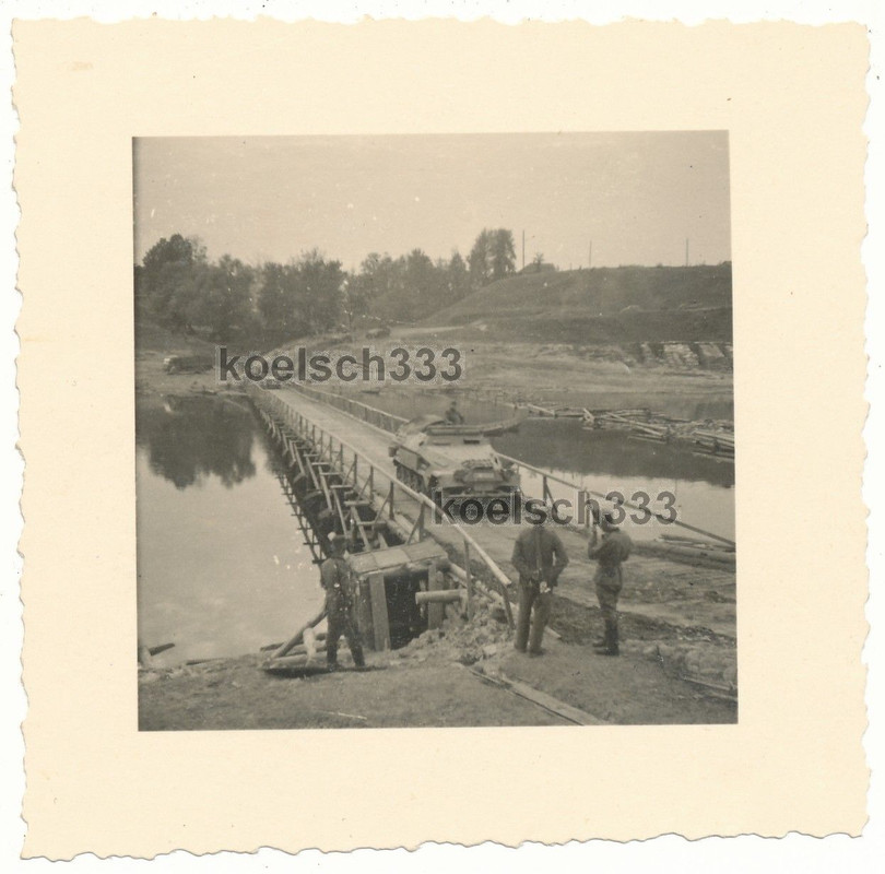Foto Cholm Kriegsbrücke Schützenpanzer Panzer Ha