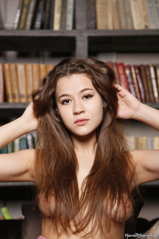 MarvelCharm_Lola-Lovely-123