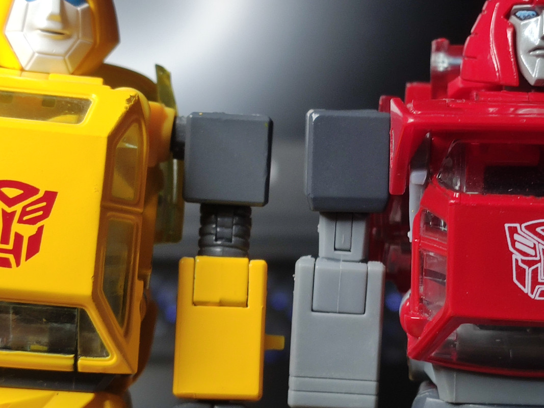 Masterpiece-Cliffjumper-08