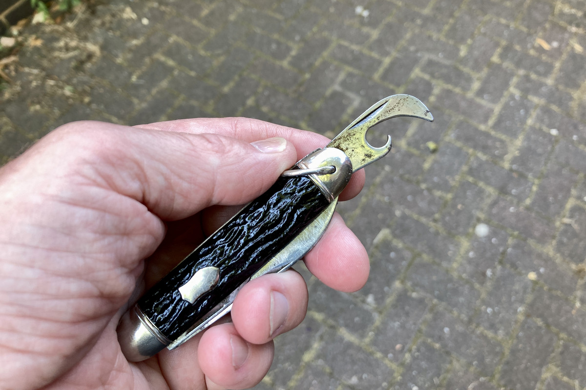 A18E1C15-D78C-4236-B394-1B3B8B512FEA