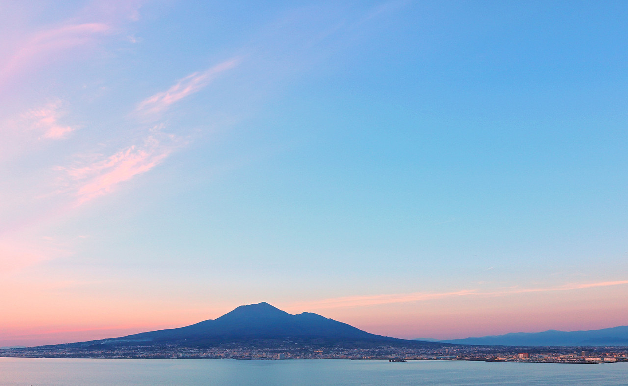 Day Trip to Mount Vesuvius and Pompeii