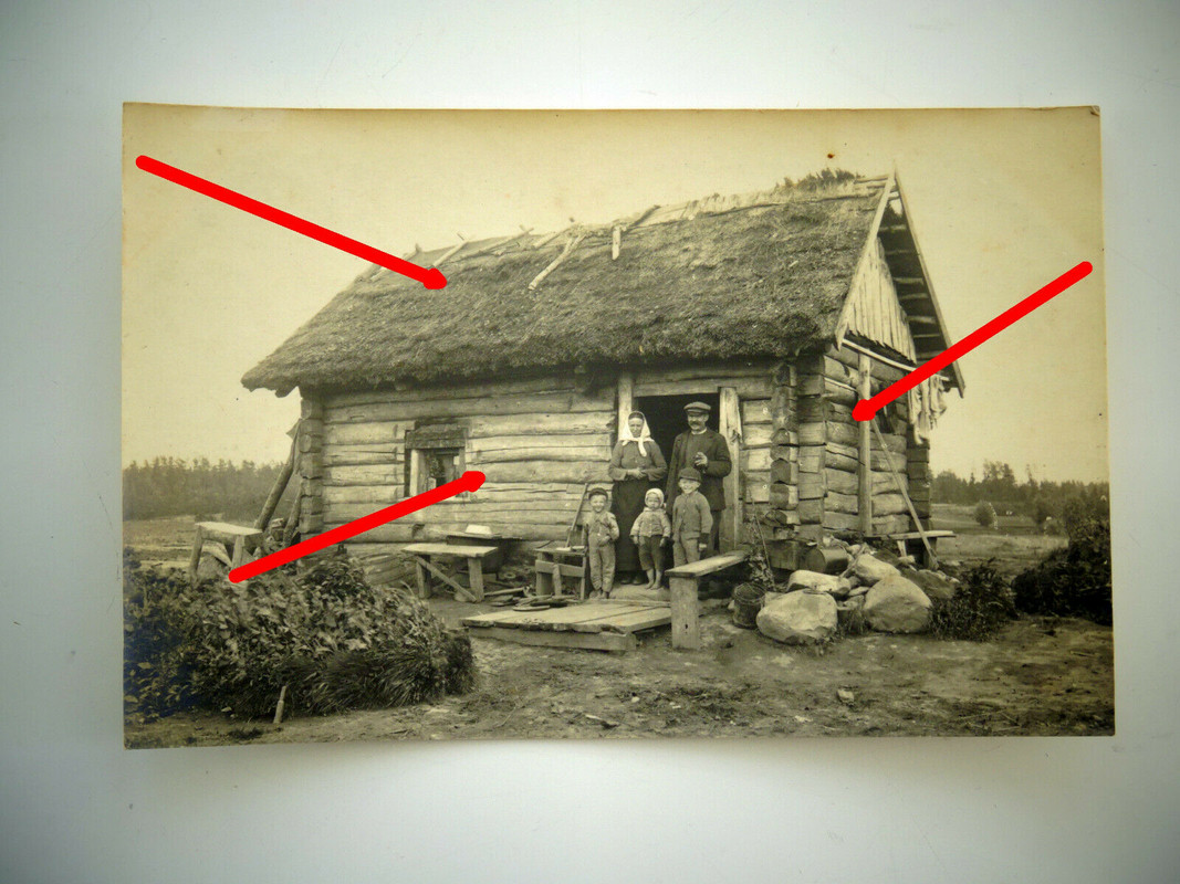Foto Russland, russisches Familienhaus in Dünaburg, Kinder, Frau, Mann, Familie