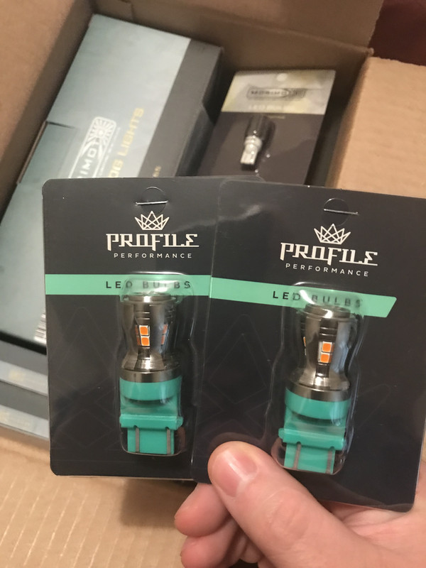 C94E7312-7F7F-4929-A55B-38D41DE0DF91