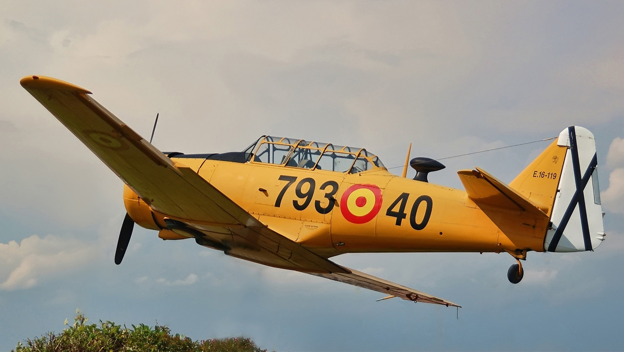 North_American_T_6G_Texan75a