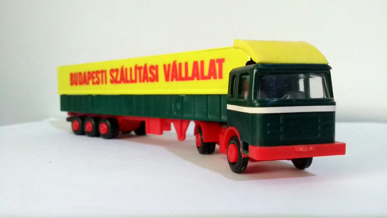 Mach (2299)