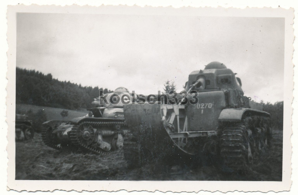 Foto Saint Die französische Char Panzer Wehrmach