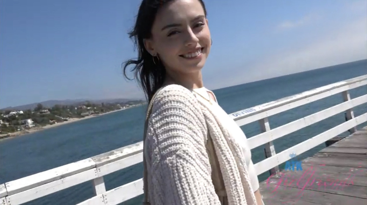 ATKGirlfriends 24 10 09 Angel Windell Paradise Cove Part 1