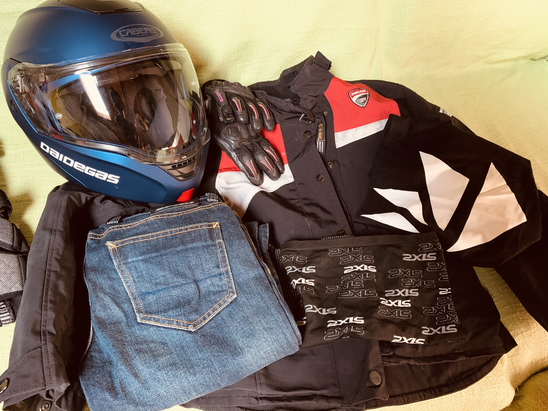 54E1F942-B1B8-4BCE-ADC5-530748635851