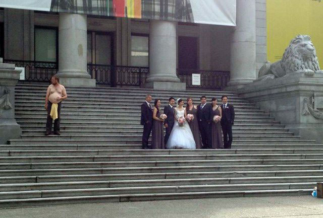 Всегда найдётся тот, кто испортит фото