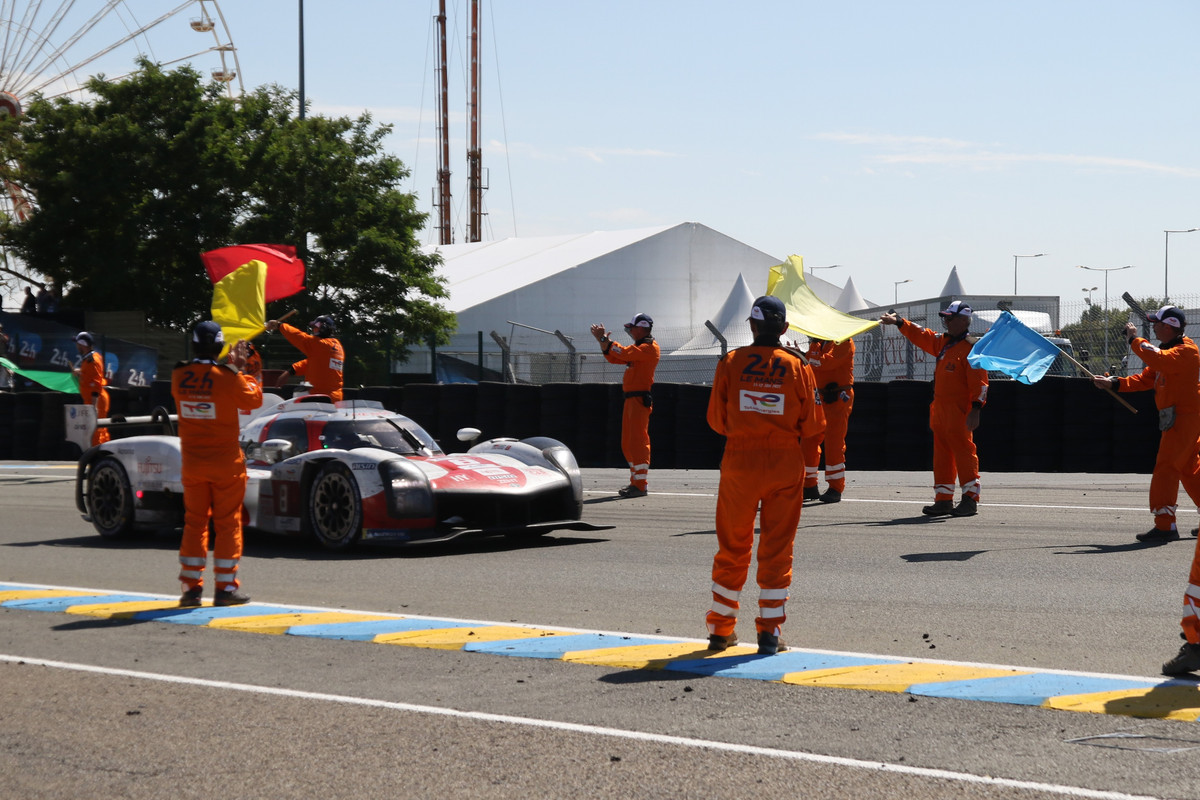 2022_06_12-24H DU MANS-Commissaires-Gilbert DAVID (83)