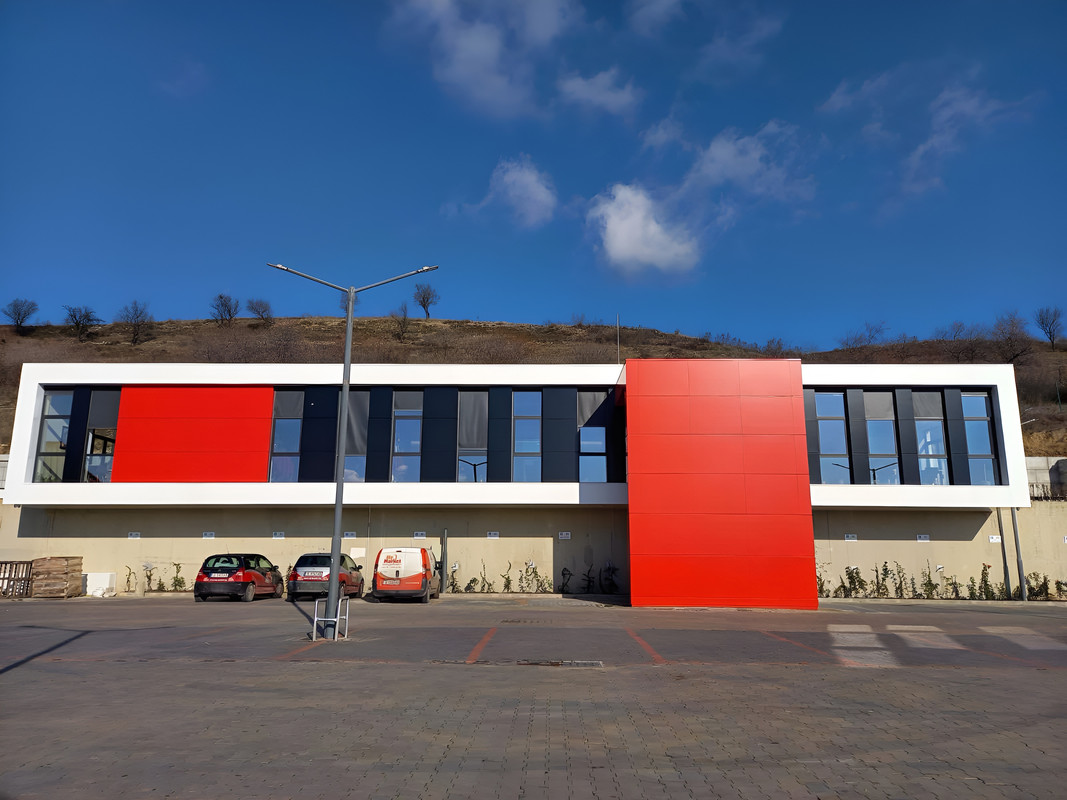 Бизнес сграда, 