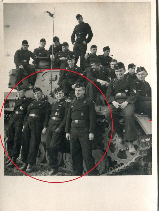 2WK Panzer TANK Soldaten auf Panzer