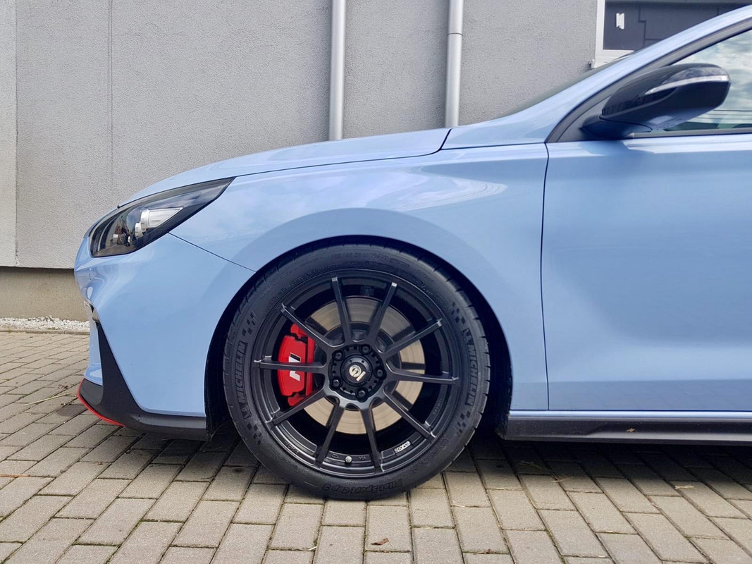 F91B95E0-E345-4EC3-8CCA-6DBD304184AB