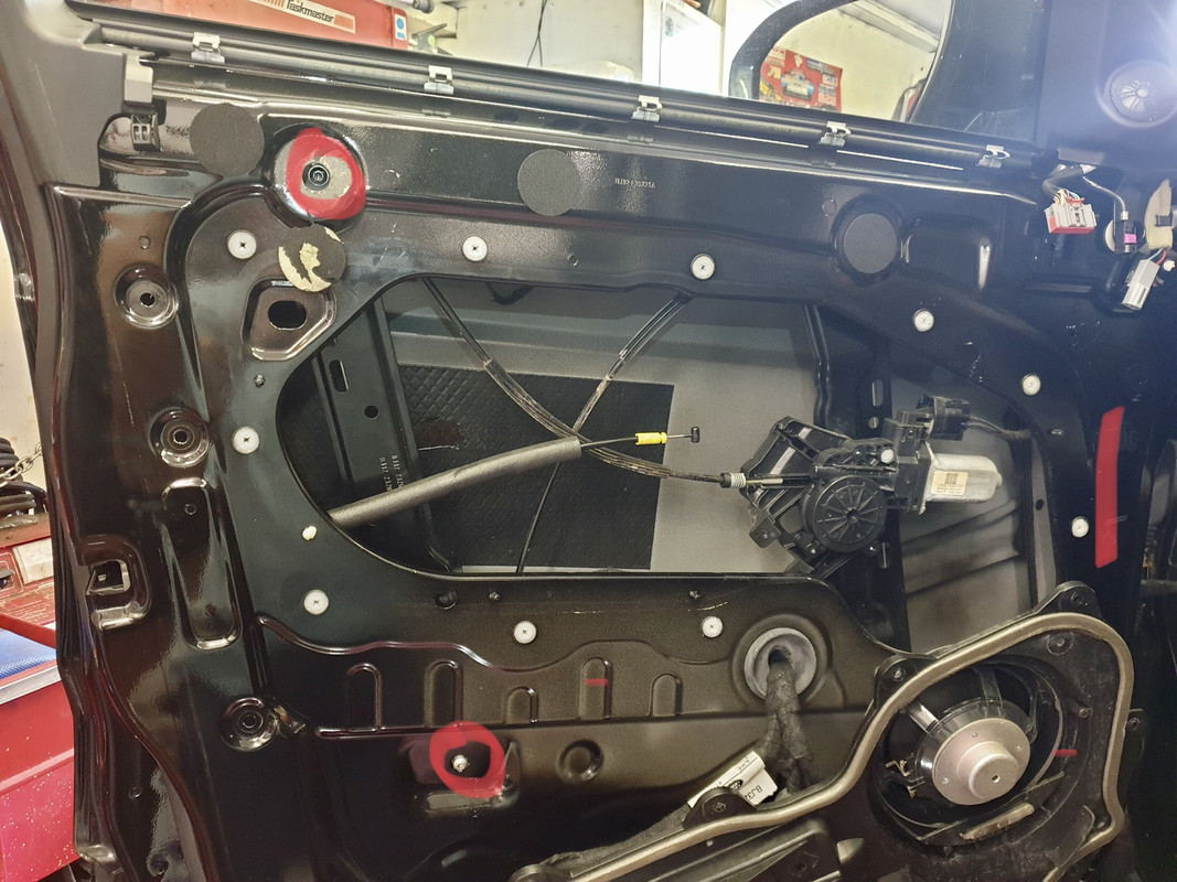 DE873EDB-9999-4D4D-9B44-E15437F0A746