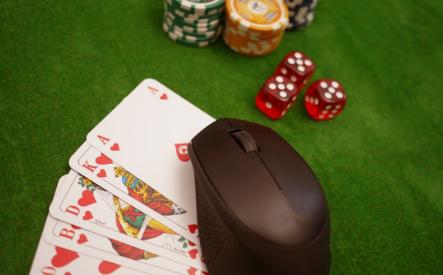 Ventajas y beneficios más importantes de jugar y apostar en un buen casino en línea Casinoonline