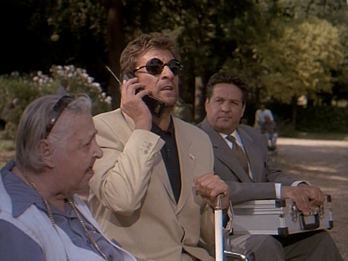 vlcsnap-2016-06-18-06h26m21s26