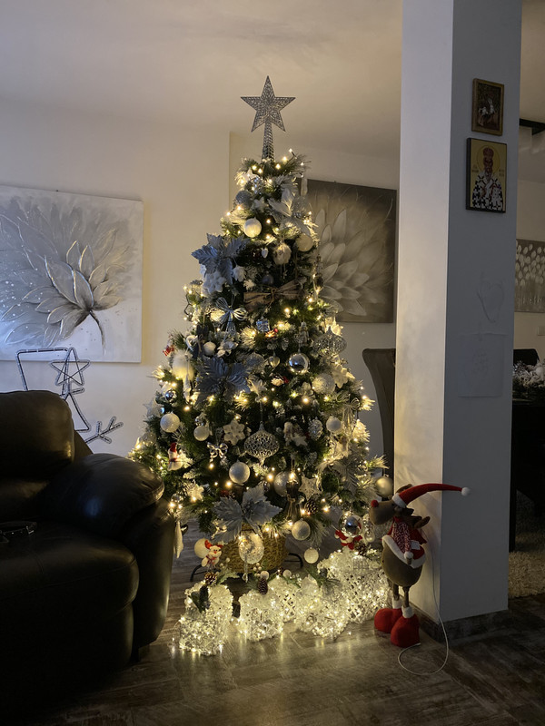 98F21135-31FD-4E30-B761-FAC8EF163E8F