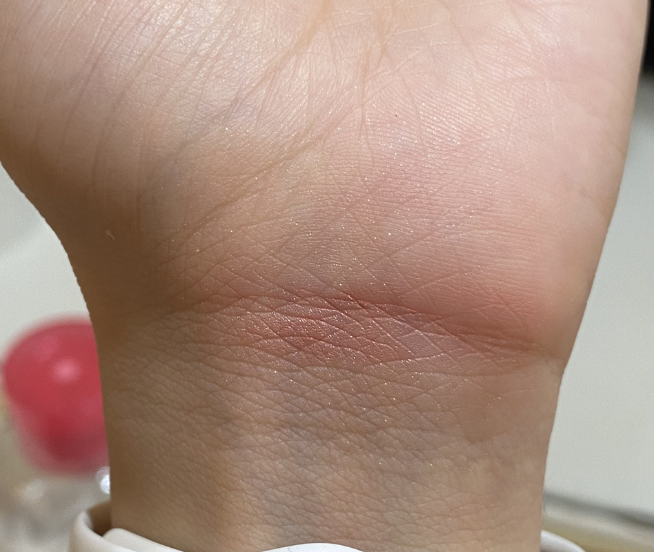 64283697-C6B6-43A0-8097-C6E1926F3441