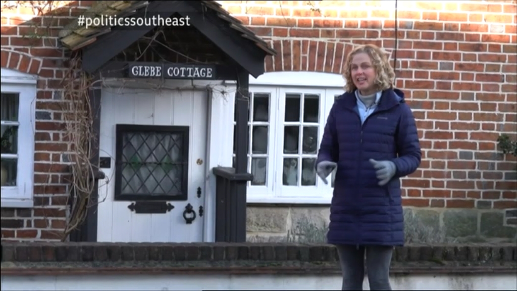 01.22 - 10.00.00 - Politics South East. The latest political news, in....ts_snapshot_23.45.020