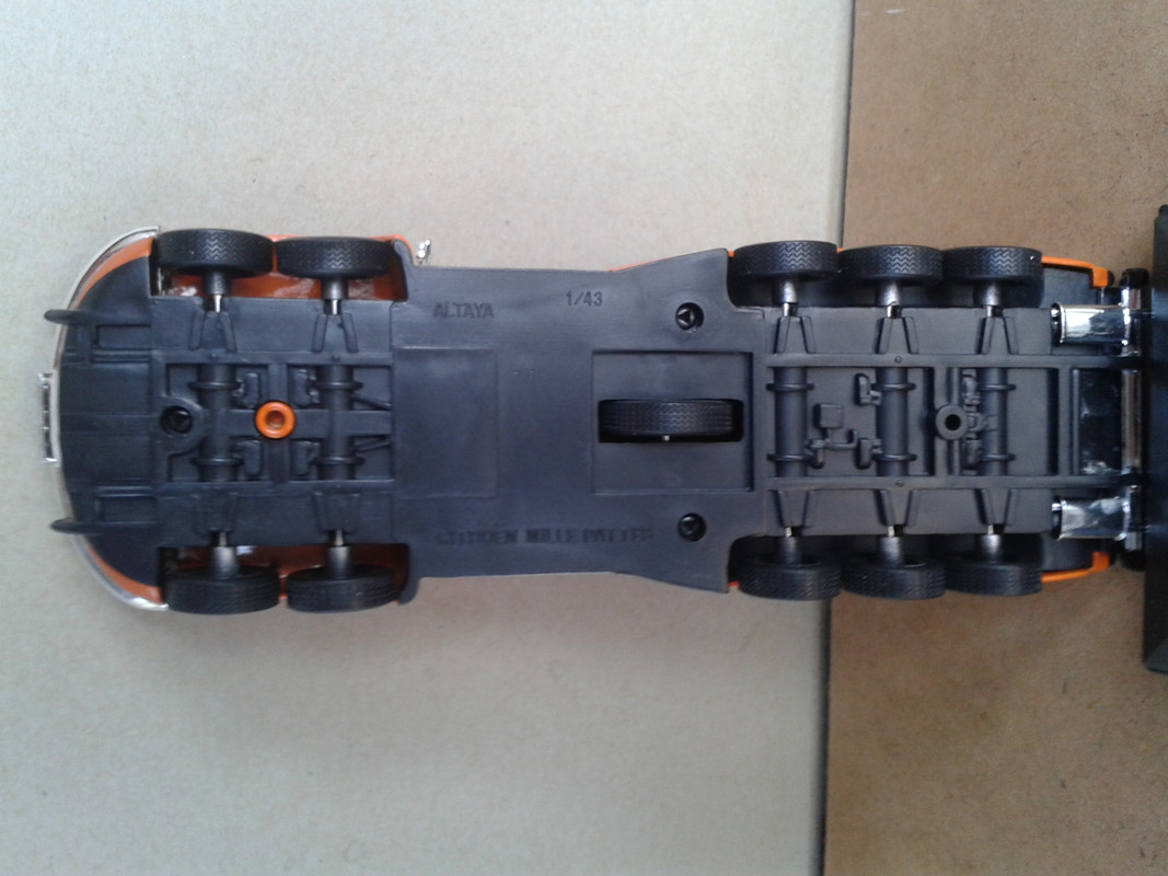 1972 Citroën PRL Michelin “Mille Pattes” (Ixo- regalo suscriptores “Michelin”) (19)