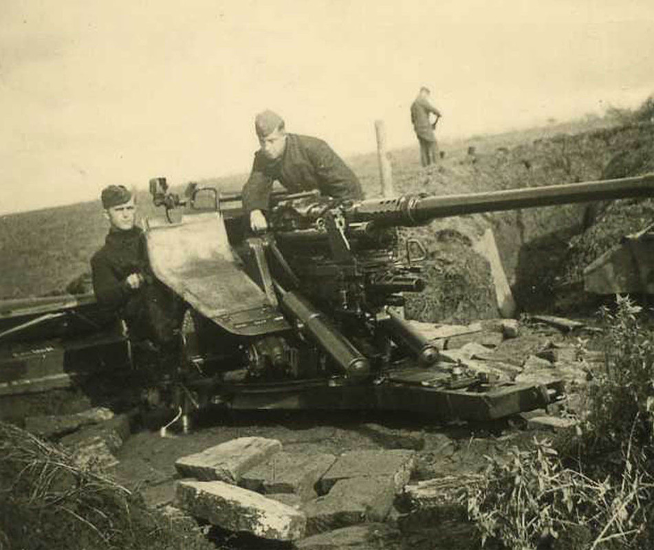FLAK GESCHÜTZ IM ERDKAMPF EINSATZ AN DER OSTFRONT