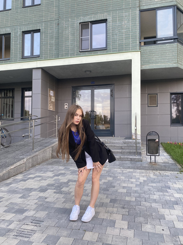 5FE8273A-4A53-4360-BD21-9C083692C97E