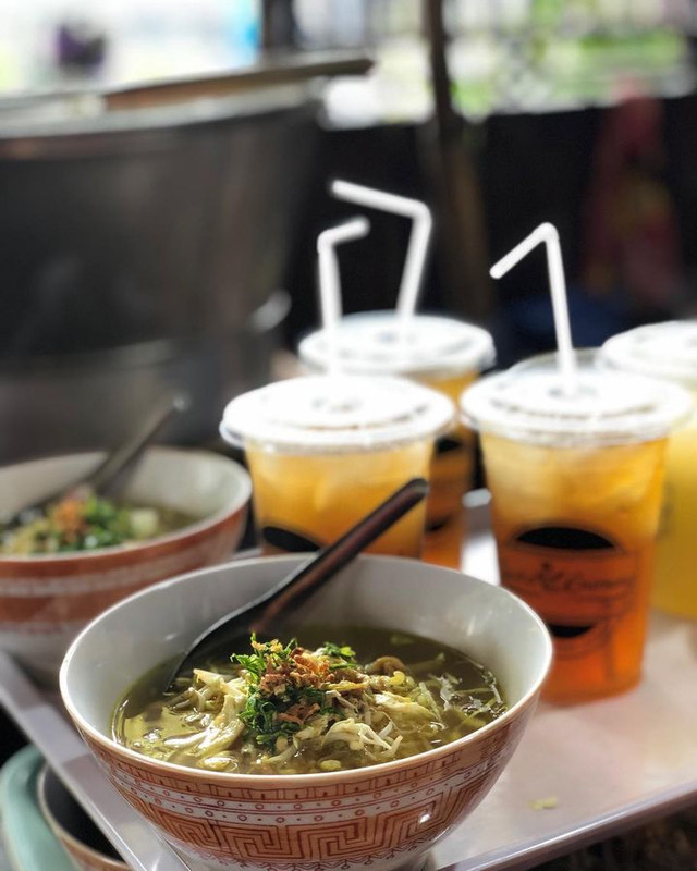 Soto Gunung Mbah Djie, tempat makan siang enak dekat Universitas Brawijaya Malang.