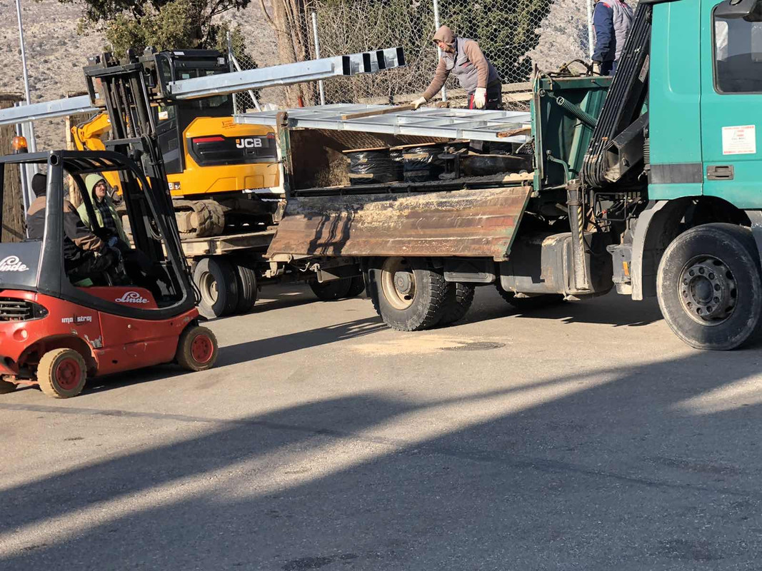 EAC5B54F-1C62-4AC4-984C-DF4D6B4CB744