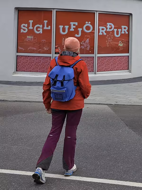 10/07/2025 AKUREYRI, DALVIK, SIGLUFJÖRDUR, HOFSÓS Y SU ESPECTACULAR PISCINA - 2º Viaje a la Tierra del Hielo y Fuego de 21 días (en construcción, con videos) (6)