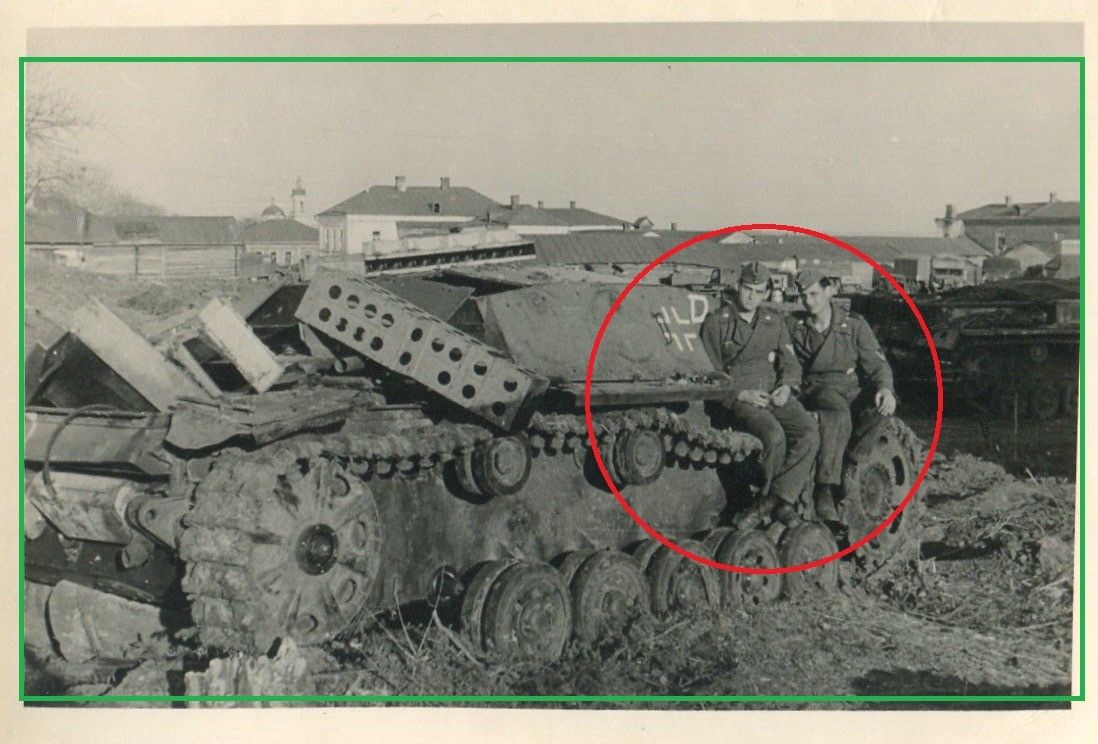 Foto Deutscher Panzer zerstört in Russland 1942