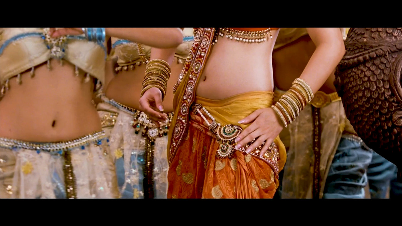Ponnar Shankar 2011 Hot Song 4k.mp4_snapshot_05.15_[2020.12.12_00.09.15]