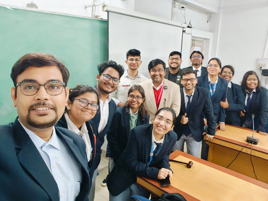 IEM Toastmasters Club members