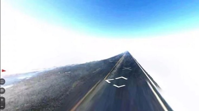 Pemandangan jalan misterius yang terekam kamera Google Maps Street View.