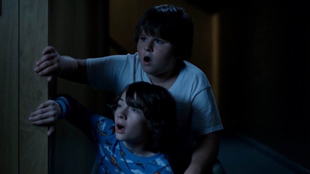 American Sophomore 2012 WebRip [Hindi + Tamil + English] 480p 720p ESub Screenshot