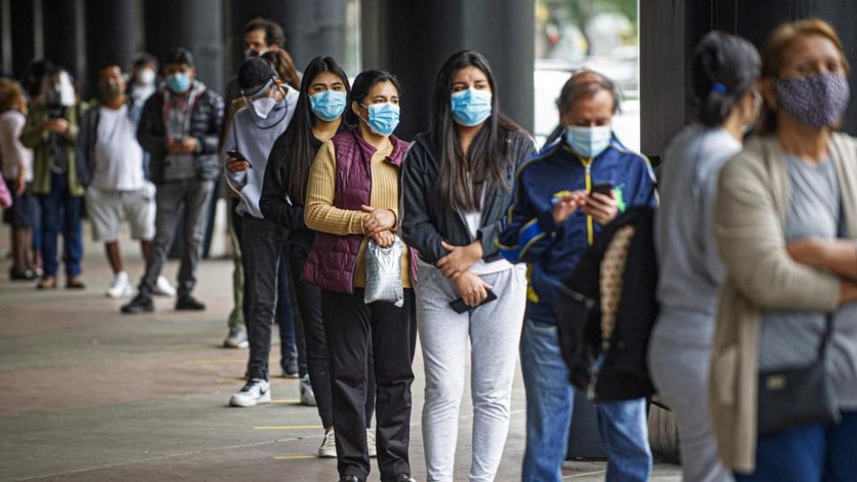 'Mañanera' de AMLO: Sigue reducción de casos de Covid-19; epidemia está en receso, dice López-Gatell