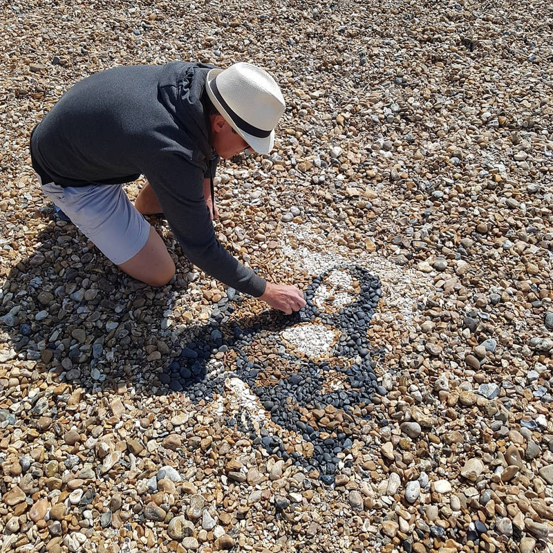 et-pebble-7985769978