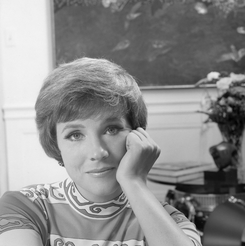 julie_andrews_mb58