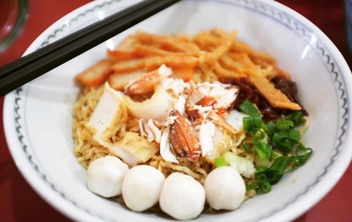 Oukie Abu Noodle, pilihan tempat sarapan enak di Pontianak yang legendaris.