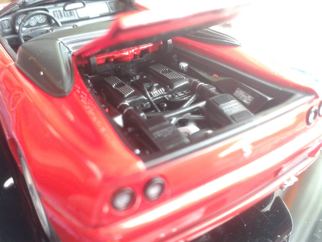 1995 Ferrari F355 Spider (Kyosho) (15)