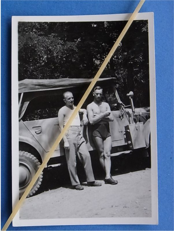 Foto PKW Kübelwagen Tarnfarbe Camo Wehrmacht