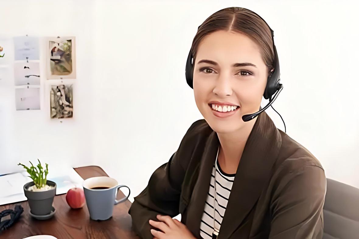 عمل عبر الهاتف