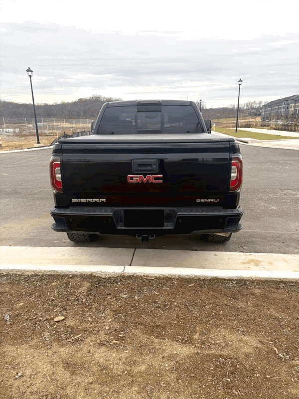 Vehicle thumbnail 4