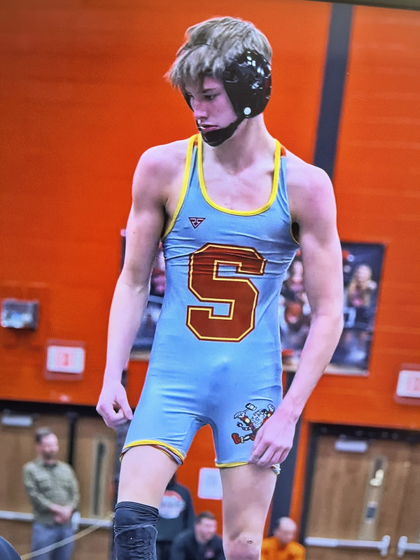 9E093FA0-1C32-4255-9CB0-2E6BE5291099