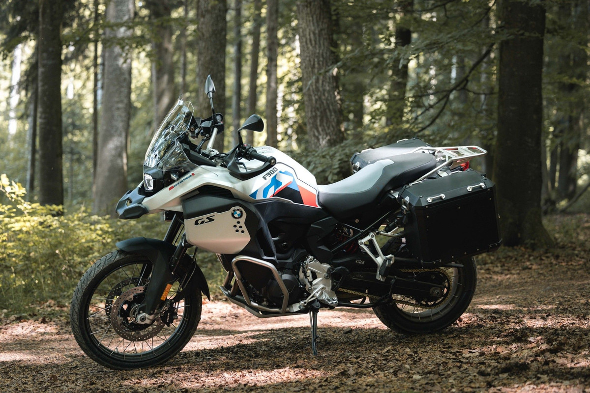 2024 BMW F 900 GS vs F 850 GS - Underpinnings And Dimensions