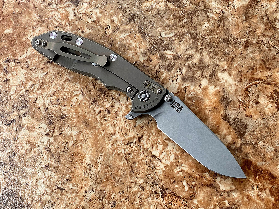 8C9A459F-86AD-4F6E-BCB8-19911B3F138A