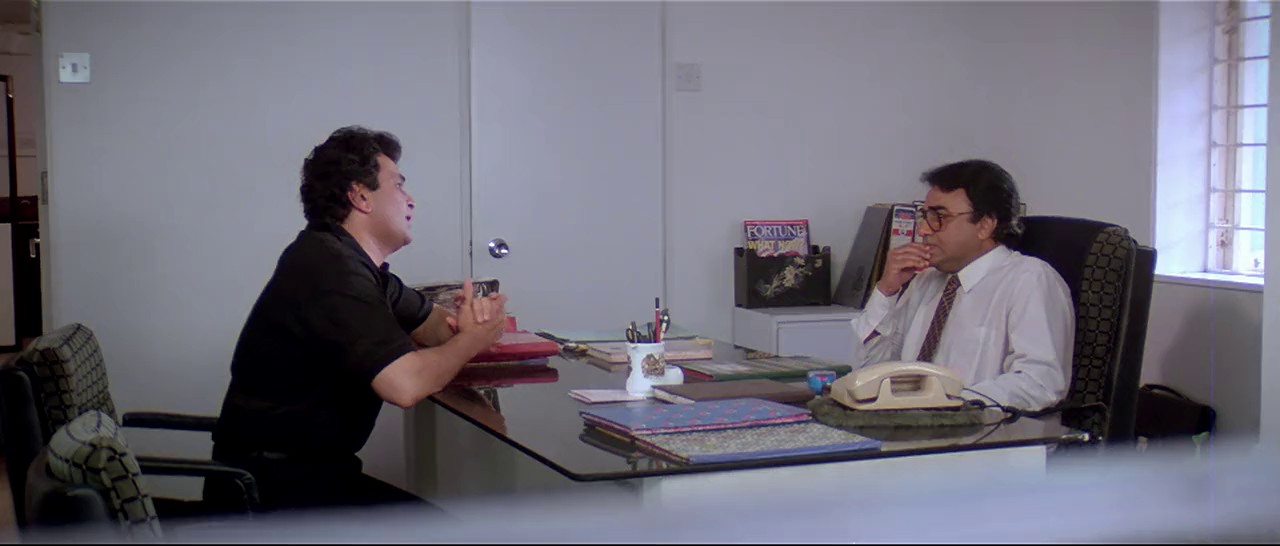 Bol-Radha-Bol-1992-WEBRip-English-720p-x264-AVC-AAC-2-0-mp4-0002