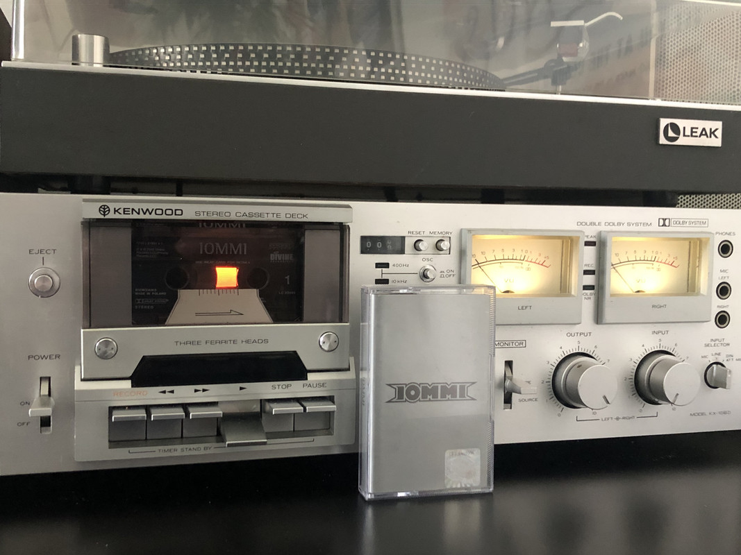 ED893FDA-5166-41F2-892A-5461C9613F7C