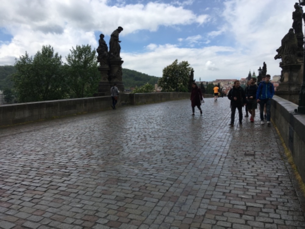 6D8B5152-ABC7-4456-9D34-D4DEC9745E22